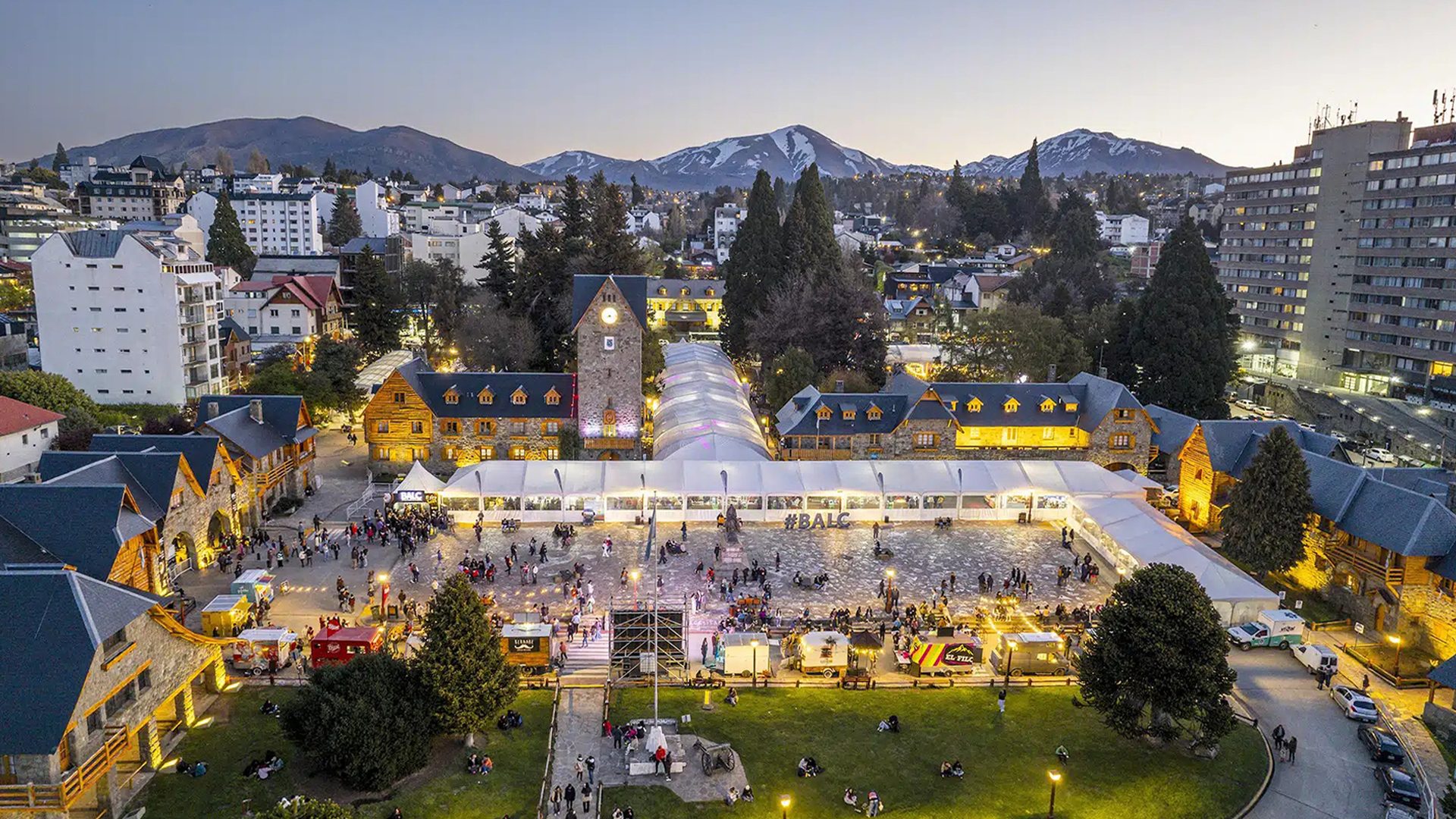 Feria de Bariloche a la Carta en el Centro Cívico